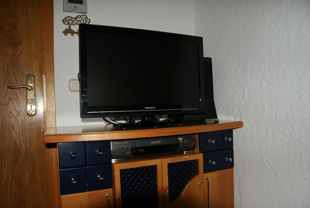 גולינג אן דר זלצאך Ferienwohnung Bluntaumuehle חדר תמונה